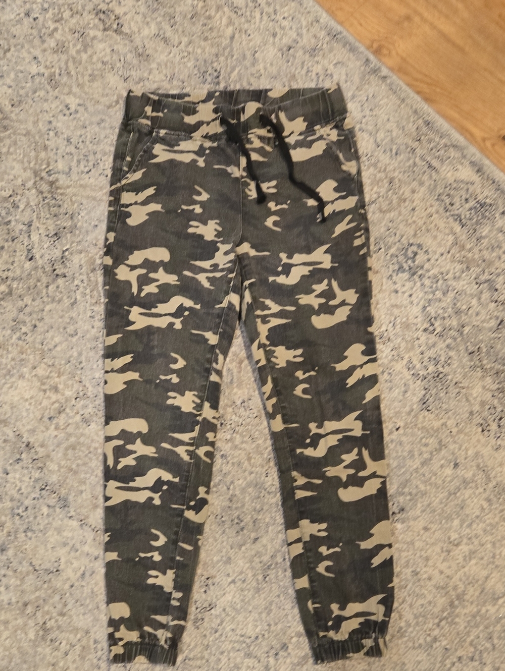 Womens Camo Jogger Pants - Black, Green & Cream